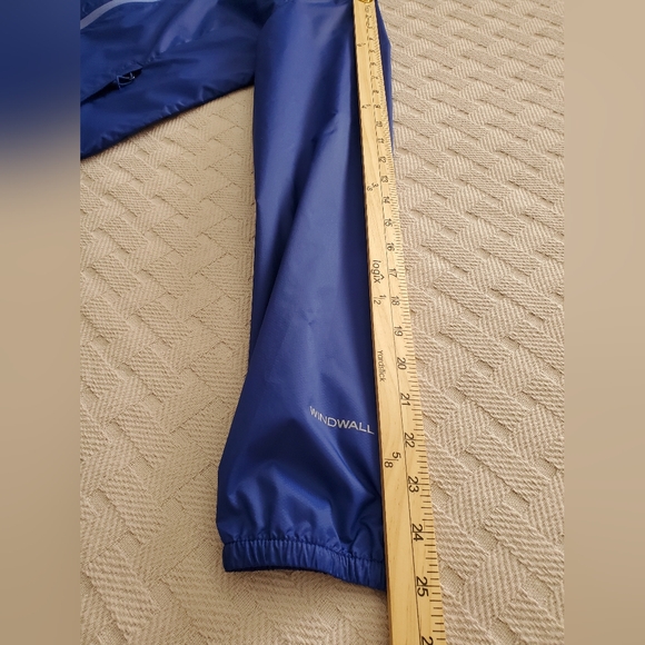 The North Face Women's WindWall™ Hooded Lightweight Windbreaker Jacket - Blue - Picture 10 of 10